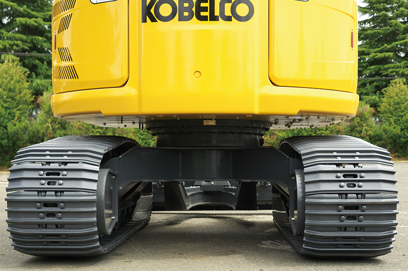 Pictured is a Kobelco ED160BR Kobelco Excavators ground clearance, one of many great features in Kobelco Excavators.