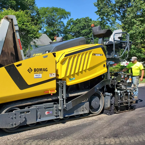 Bomag CR 1030 T Highway Paver thumb
