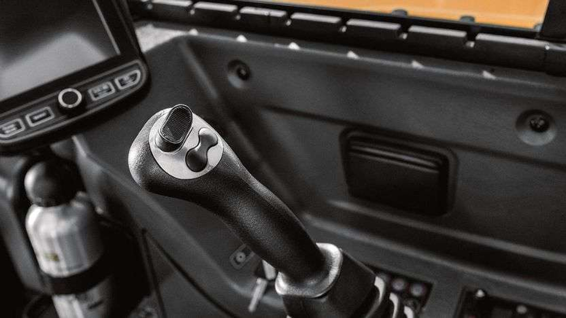 CASE CX57C Mini Excavator interior